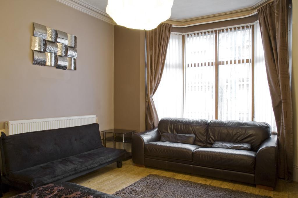 โอคแลนด์ Apartment วุลฟ์เวอร์แฮมป์ตัน ภายนอก รูปภาพ