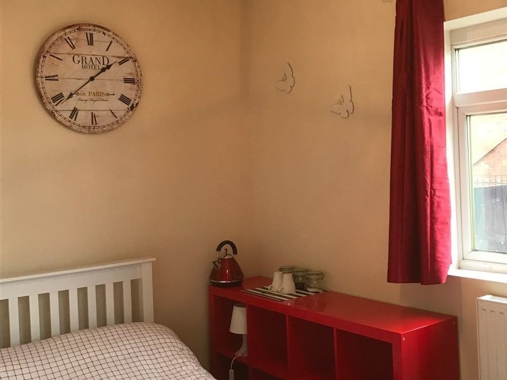 โอคแลนด์ Apartment วุลฟ์เวอร์แฮมป์ตัน ภายนอก รูปภาพ