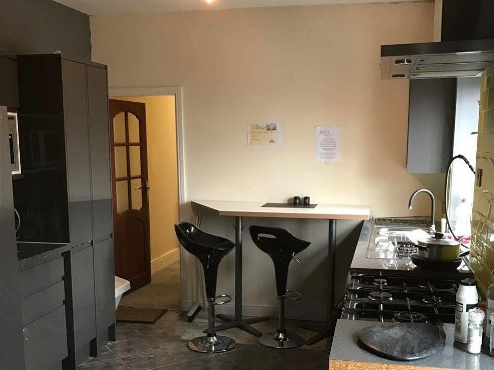 โอคแลนด์ Apartment วุลฟ์เวอร์แฮมป์ตัน ภายนอก รูปภาพ